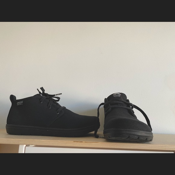 lems canvas chukka